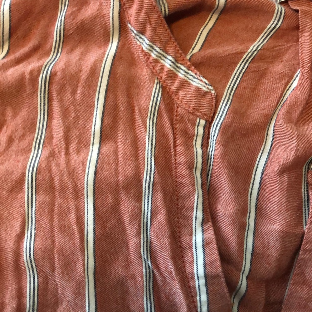 Red blouse - Picture 2 of 2